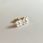 陶器ピアス 花-2
