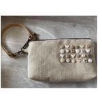 刺繍ポーチ　14×9サイズ　コレクション　ベージュ