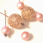 NEW‼︎ドイツアクリルビーズ&マットパール6個set  アンティークフラワーボールアンティークゴールド&チェコガラスパールマットタイプ  クラシカルスモーキーピンク 14㎜ 8㎜