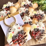 KUMAチョコ苺クレープチャーム🍓🍫