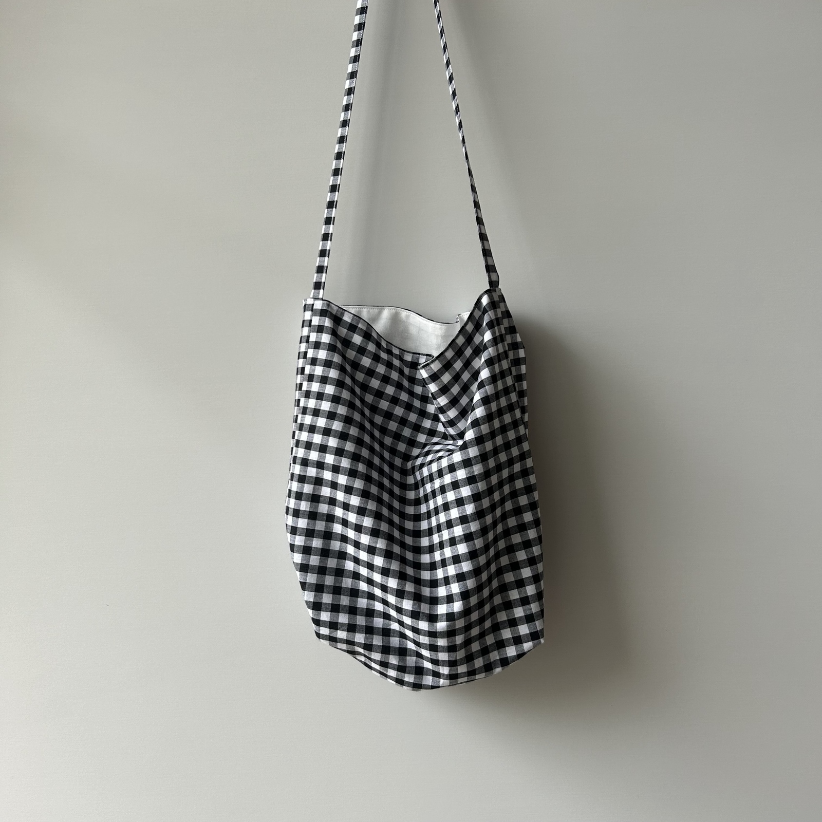再販》水玉ドットバイカラー巾着袋 - annyeon洋品店's GALLERY