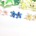 勿忘草のピアス