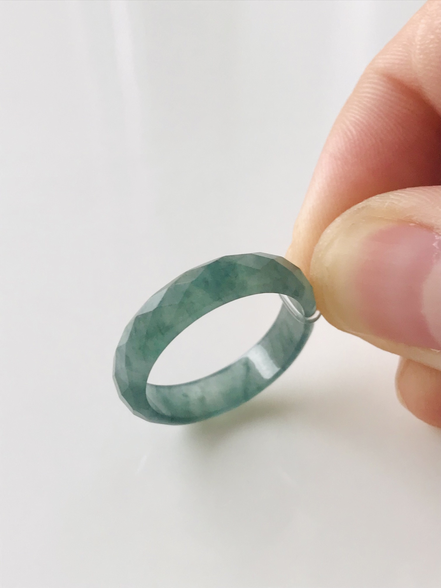R340-001］ 翡翠くりぬきリング天然石グアテマラ産13号指輪