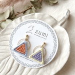▲さんかくとまる●　ビーズ刺繍　バイカラー　ピアス/イヤリング変更可能　金属アレルギー対応（purple＆coral）
