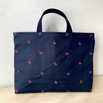 さくらんぼ刺繍のレッスンバッグ　紺