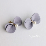 【florita】本革💠お花ピアス（ラベンダー）