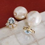 ライトアゾレ＆コットンパールキャッチピアス