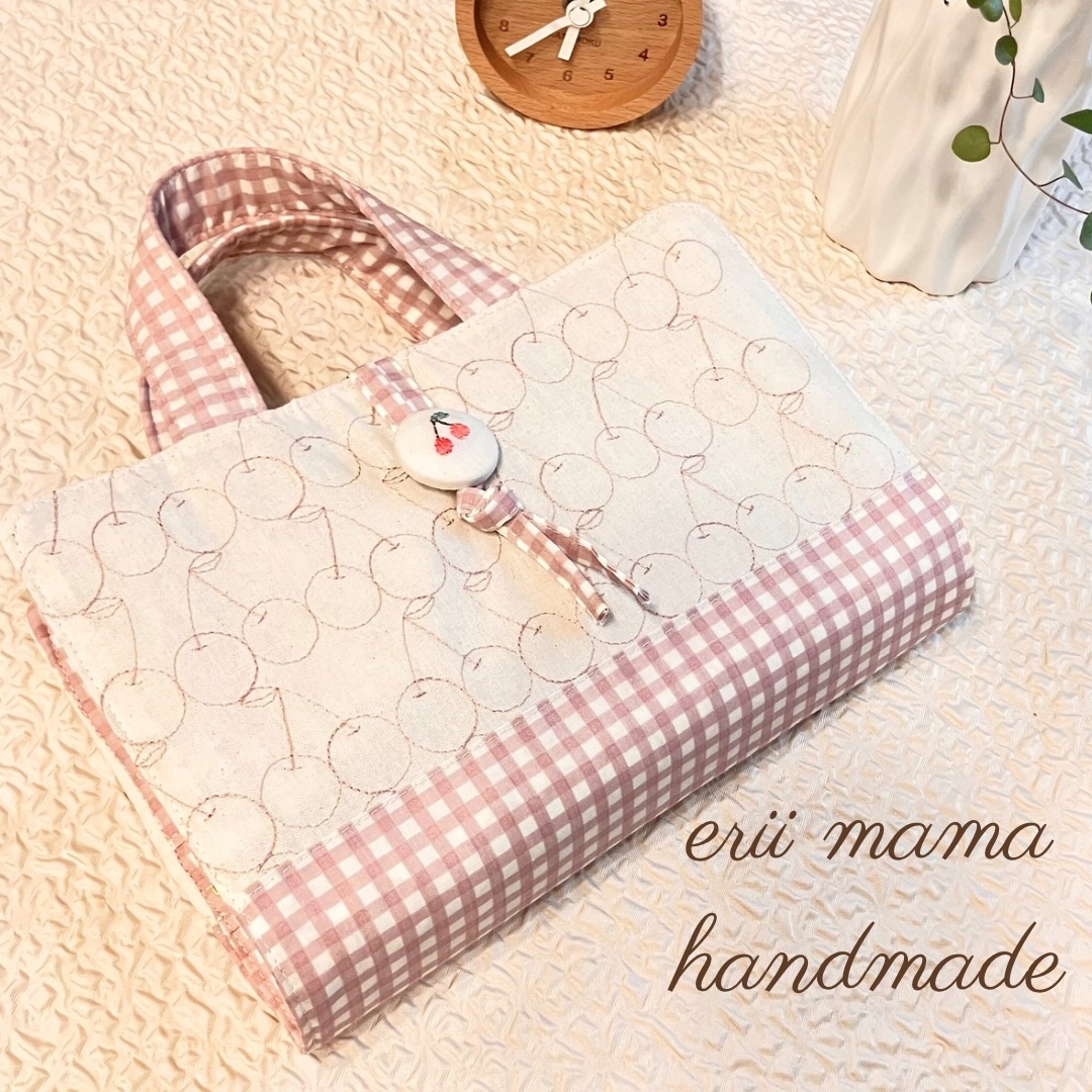 お問い合わせ・オーダー受付ページ　ハンドメイド　ブックカバー　手刺繍 手刺繍ブックカバー ＊小花 文庫 ほぼ日手帳 | iichi 日々の