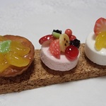 ミニケーキのプッシュピン①☆5個セット