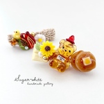 🥞 Honey pancake ✵ はちみつボトルくまさんと ハニーパンケーキとお花の ミニヘアクリップ  2本set    金箔入り 向日葵 デイジー チューリップ