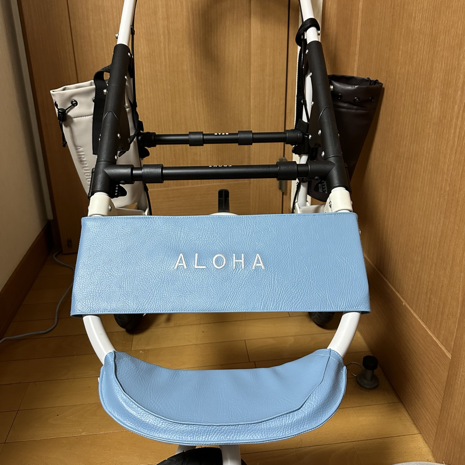 エアバギー　フロントボード　＆　ステップカバー　白 エアバギー 犬 ステップカバー＆フロントボード ネーム入 - メルカリ