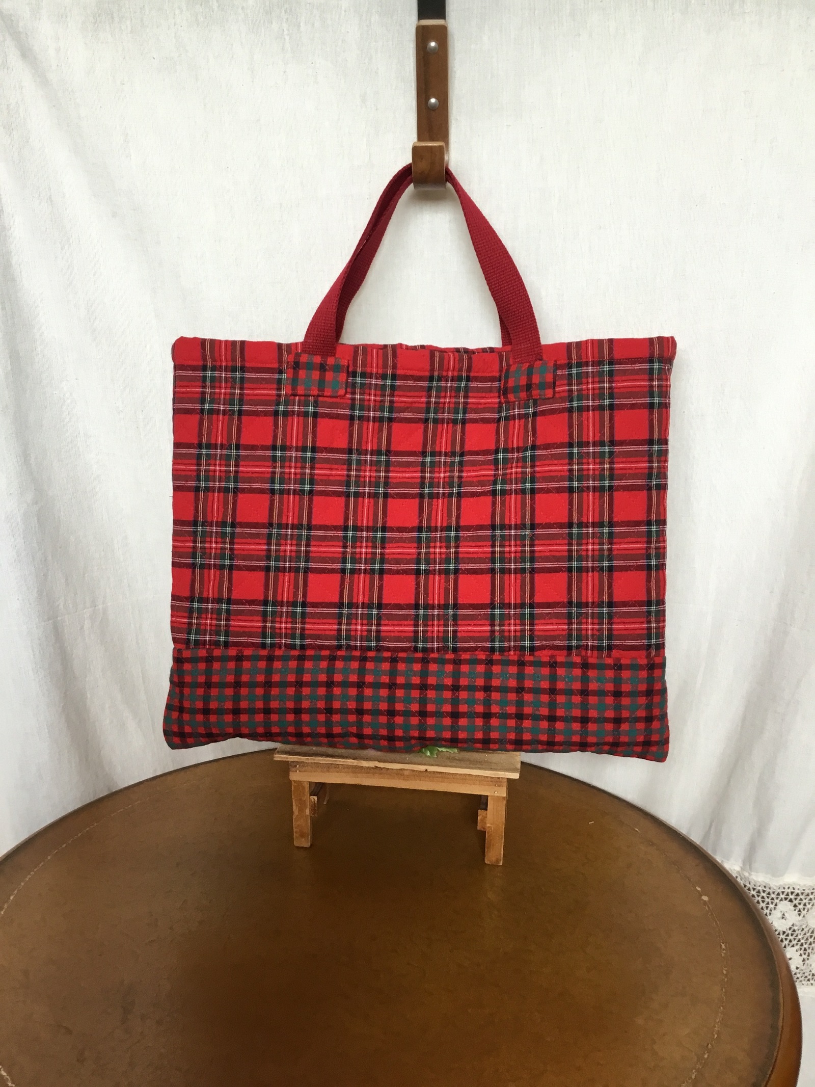 入園入学セットチェック赤ハンドメイドレッスンバッグ 上履き入れ 女の子 入園・入学 さくらんぼ柄赤チェック レッスンバッグ、上履き入れ