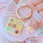 くまちゃんのHappyチョコBoxキーホルダー　ハンドメイドレジン　キーホルダー　ハンドメイドキーホルダー　シャカシャカキーホルダー　シャカシャカ　シェイカー　くま　チョコレート　チョコ