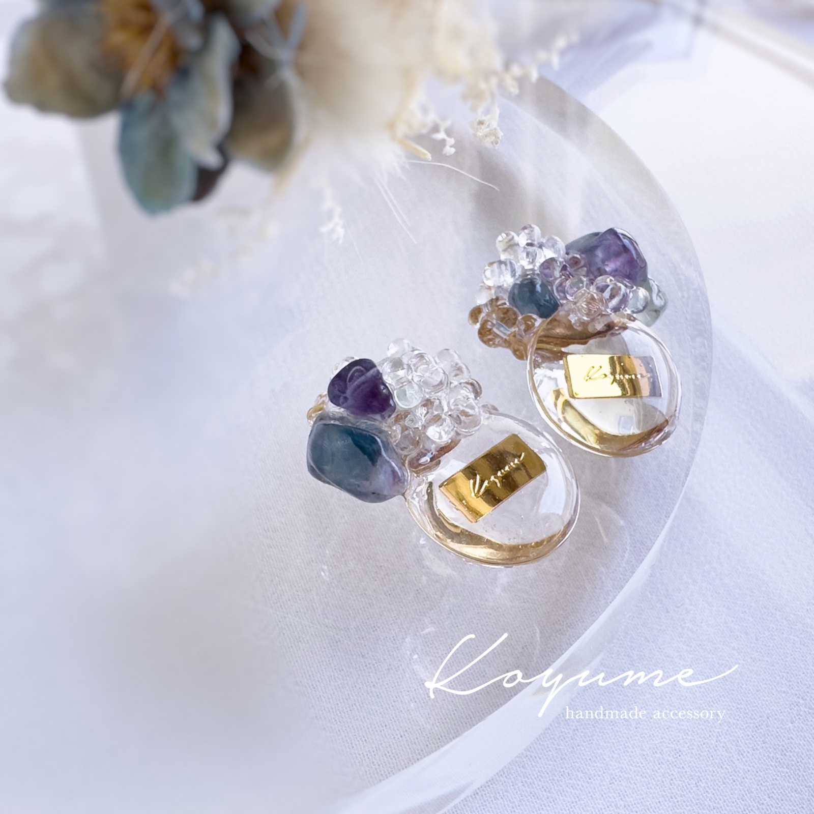 フローライト✧︎ フラワーカービングピアス 天然石ジュエリー＆アクセサリーQuatre ONLINE STORE
