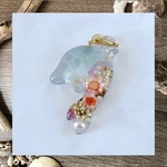 【ピンク】　海キーホルダー　キーホルダー　レジン　シーグラス　ドライフラワー　いるか　〜 春うらら 〜
