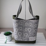 トンネルトート ☆ 北欧フラワー　グレー × カーキ帆布