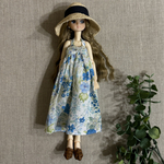 🉐　定形外送料込み！　リカちゃんサイズ　ブルー花柄のsummer dress