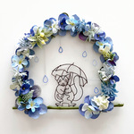 雨が大好きなフクロモモンガの紫陽花アーチ