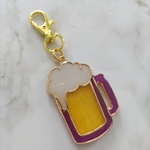 【sale】ビールジョッキのキーホルダー(パープル)