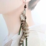 超ロングナチュラルしましまフェザーのボヘミアンエクステピアスorイヤリング