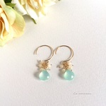 ブルーグリーンカルセドニー＆ホワイトシェルのピアス*14kgf*