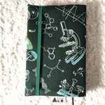 人生は日々実験♡ ハヤカワ文庫トールサイズ判　布ブックカバー　本バンド/内ポケット付　実験道具と化学式柄
