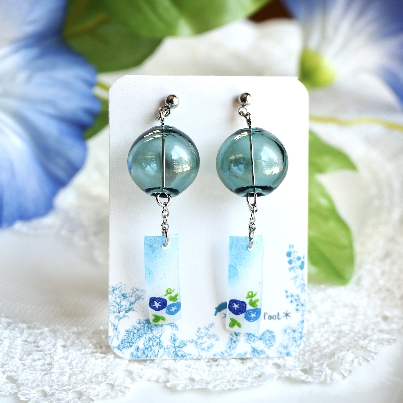 Hand madeピアス＊金魚鉢の涼しげピアス（Hand madeピアス＊金魚鉢の 