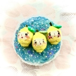 ちょこんと　ちっちゃ可愛い　まめレモンちゃん羊毛ブローチ🍋