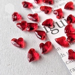 【10pcs】ハート アクリルチャーム 多面カット クリア レッド AP-008