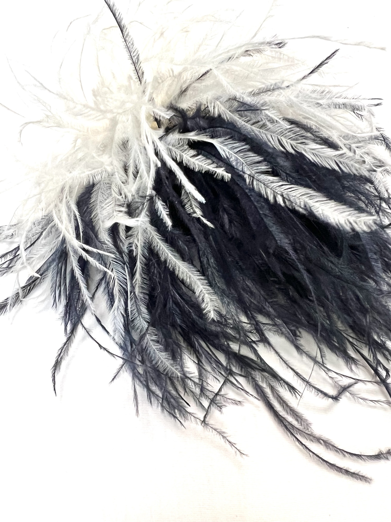 オーストリッチ フェザーコサージュ バイカラー - hanaki's GALLERY