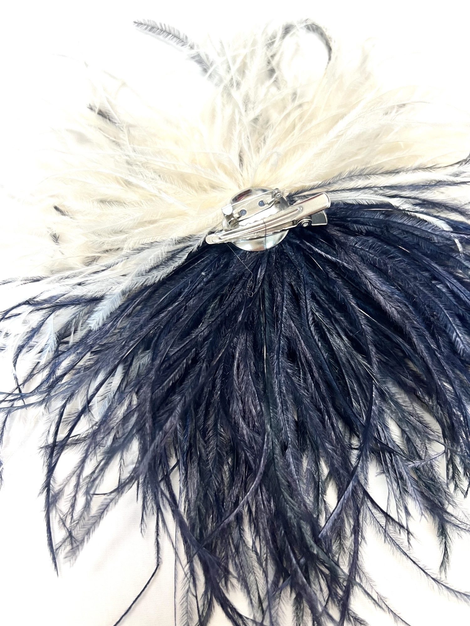 オーストリッチ フェザーコサージュ バイカラー - hanaki's GALLERY