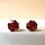 【JORIE】14kgf シルバー925 　ガーネット　ピアス、イヤリング（4mm/4爪）刻印あり