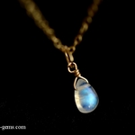 14kgf レインボームーンストーン  ネックレス