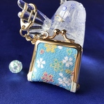 【ちりめん・水色桜・ポケット付きミニがま口】口金角型ゴールド・アクセサリーケース・ミニ