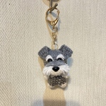 編みぐるみ犬キーホルダー：シュナウザー(ソルト&ペッパー)