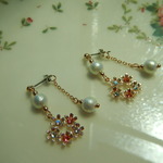 おみみ　花かざり　のﾋﾟｱｽ