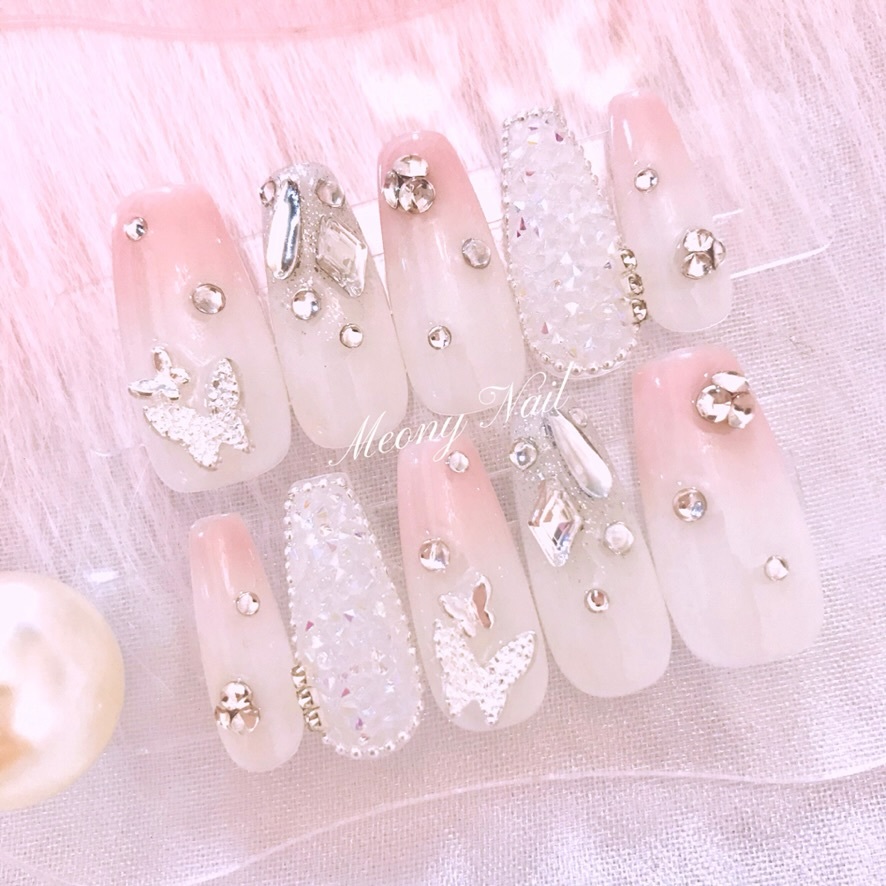 あページ♡ネイルチップ 量産型 韓国 ワンホン ピンク ツイード リボン 28 ネイルチップ 量産型 韓国 ワンホン フレンチガーリー