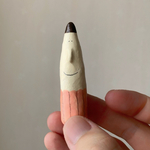 ピンクえんぴつの置き物