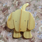 【値下げ‼️】木製ブローチ　014　イヌ