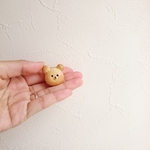 本掲載作品 くまさんぱんのパンブローチまたはマグネット