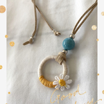 めがねホルダー　首掛けグラスホルダー『フラワーあり』　　　イエロー　ハンドメイド