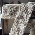 ♡[実物のお色味と違う場合があります] インド刺繍リボン　花　インド刺繍　スパンコール　刺繍リボン　リボン　りぼん　※10月8日よりゆうパケットにて発送