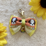 イエローリボン☆犬☆ドッグ☆キーホルダー☆黄色☆シーズー☆カラフルにこちゃんチャーム付き☆首輪☆ハーネス☆リード☆お散歩カバン☆イエロードッグプロジェクト