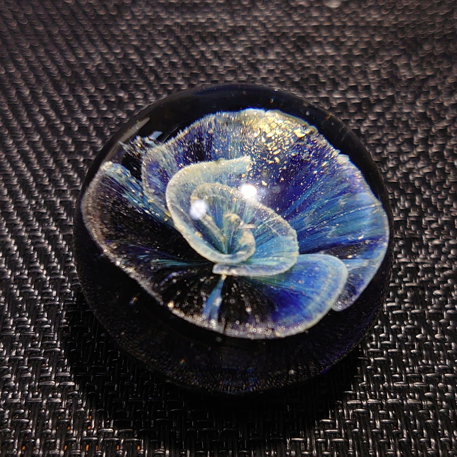 Glassmarble"Silver flower"