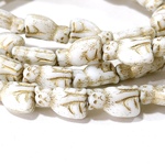 お座り猫 4個 チェコビーズ