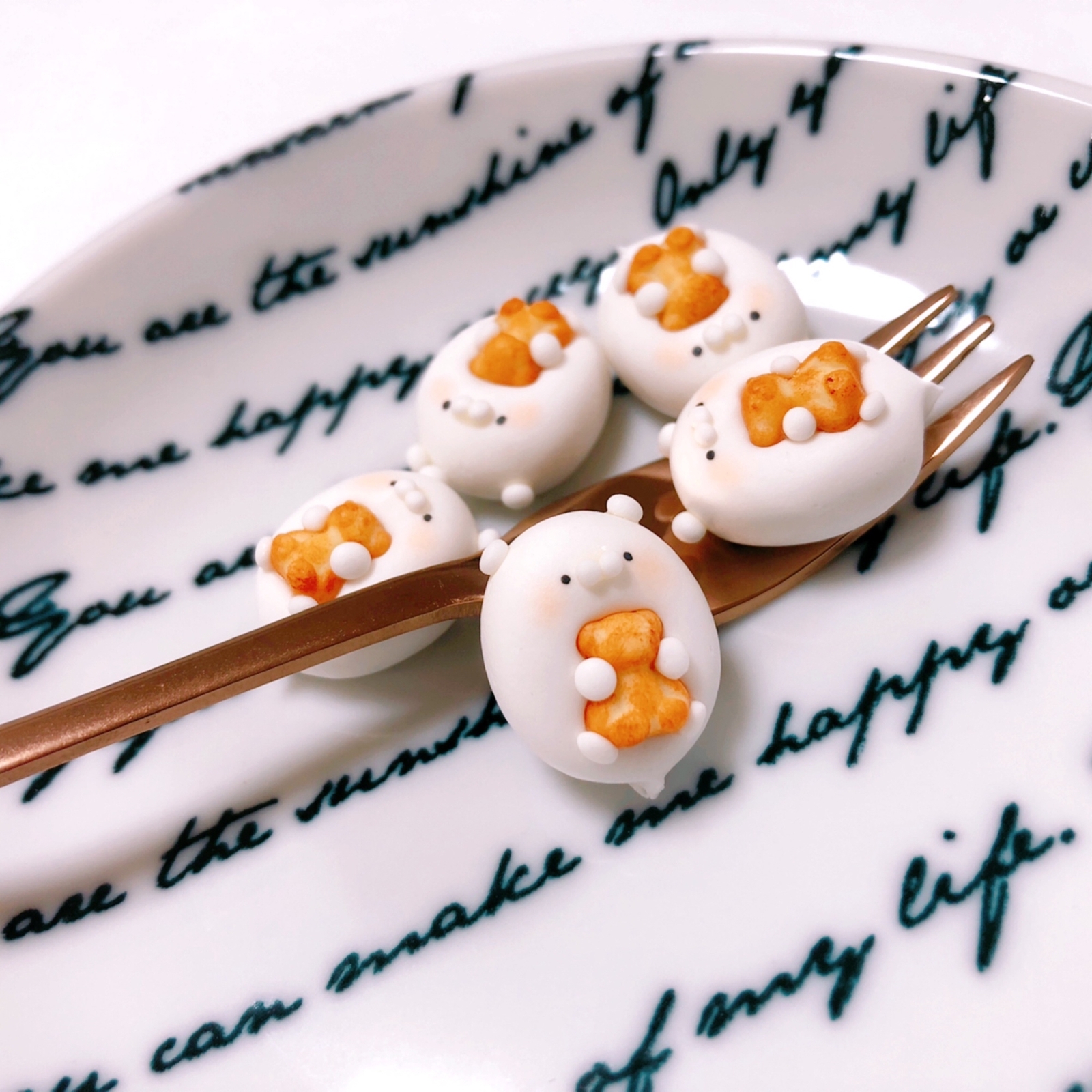 MELLOW (@mogumogufake) / X くまのチョコパイとマシュマロ