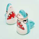 [陶器]サメのリングスタンド[ホオジロザメ 魚 水族館 ]