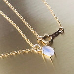 14kgf ✴︎枠留め✴︎宝石質レインボームーンストーンネックレス