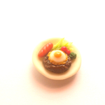 ちいさなレストラン ハンバーグのブローチ