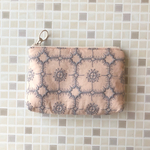 ◯ anemone ミニ コスメ ポーチ　14 ピンクベージュ　ミナペルホネン の刺繍生地　アネモネ　コスメポーチ